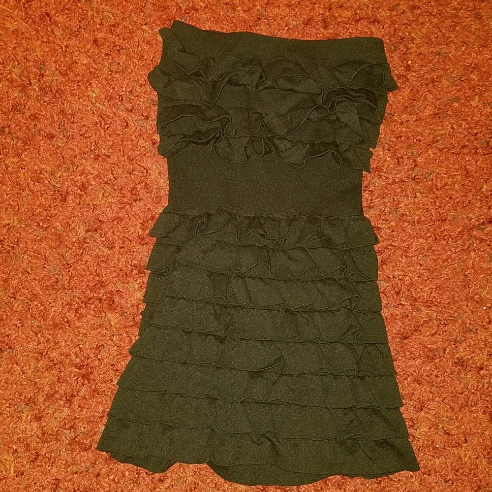 Bebe Ruffle Dress - Picture 2 of 4
